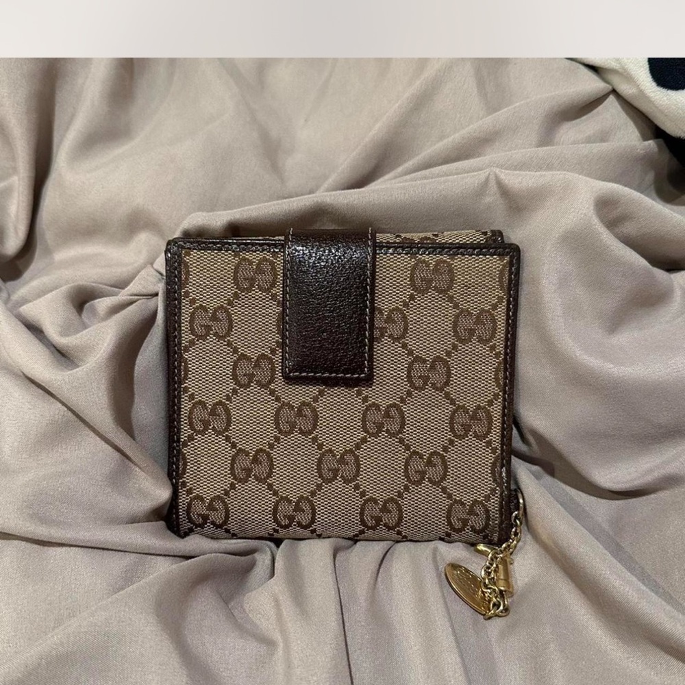Vintage Gucci wallet
